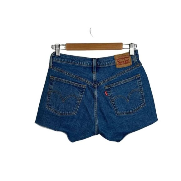 LEVI’S 501 Classic High Rise Button Fly Women’s Size 31 Denim Shorts 56327-0055 - Picture 6 of 9